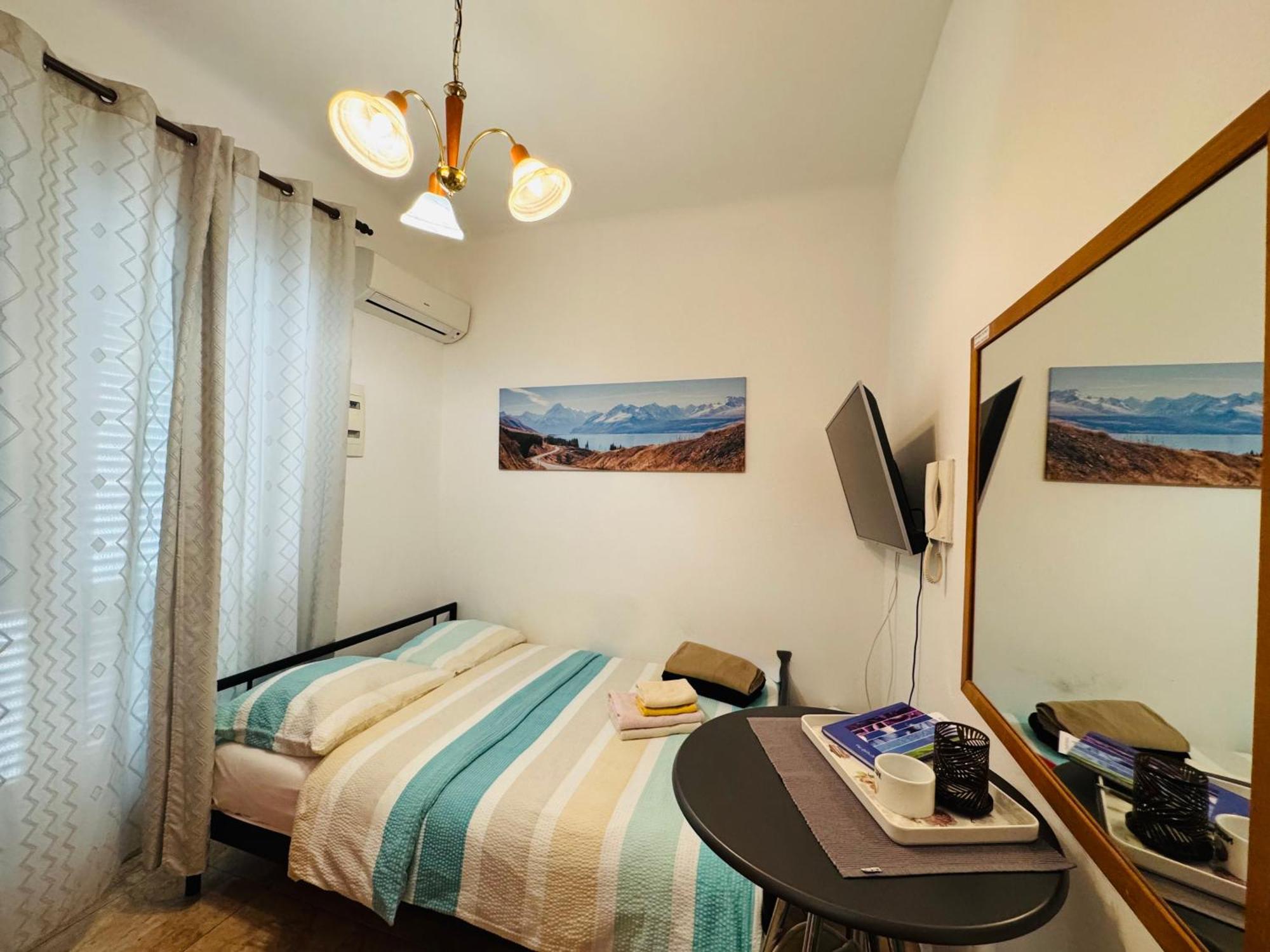 Agatha Apartment
